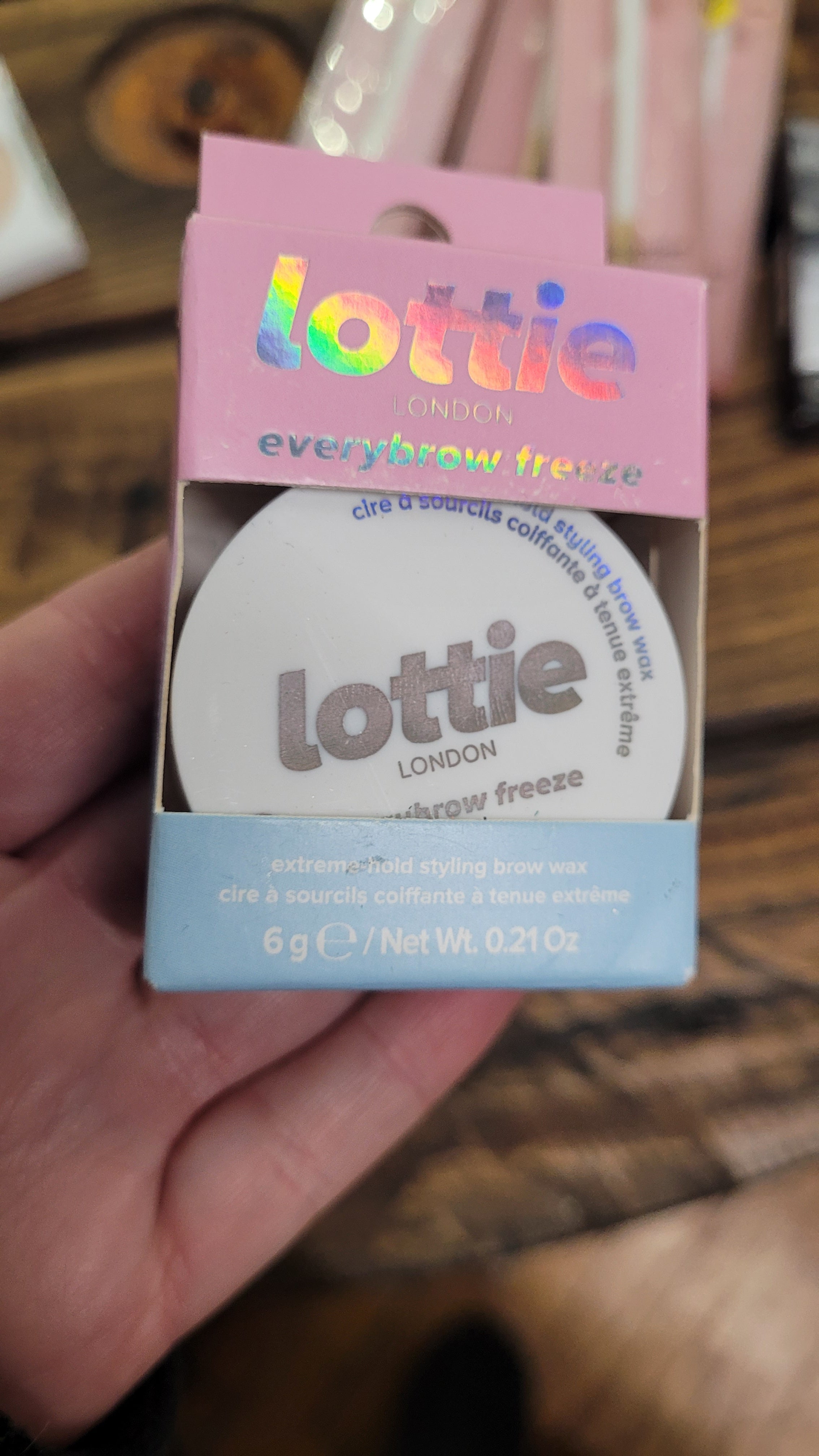 Eyebrow gel