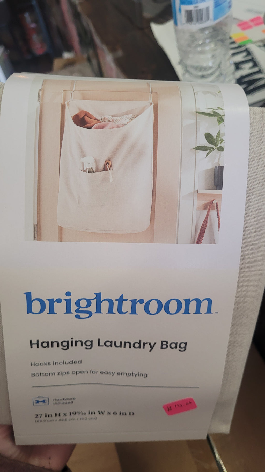 Hanging laundry bag